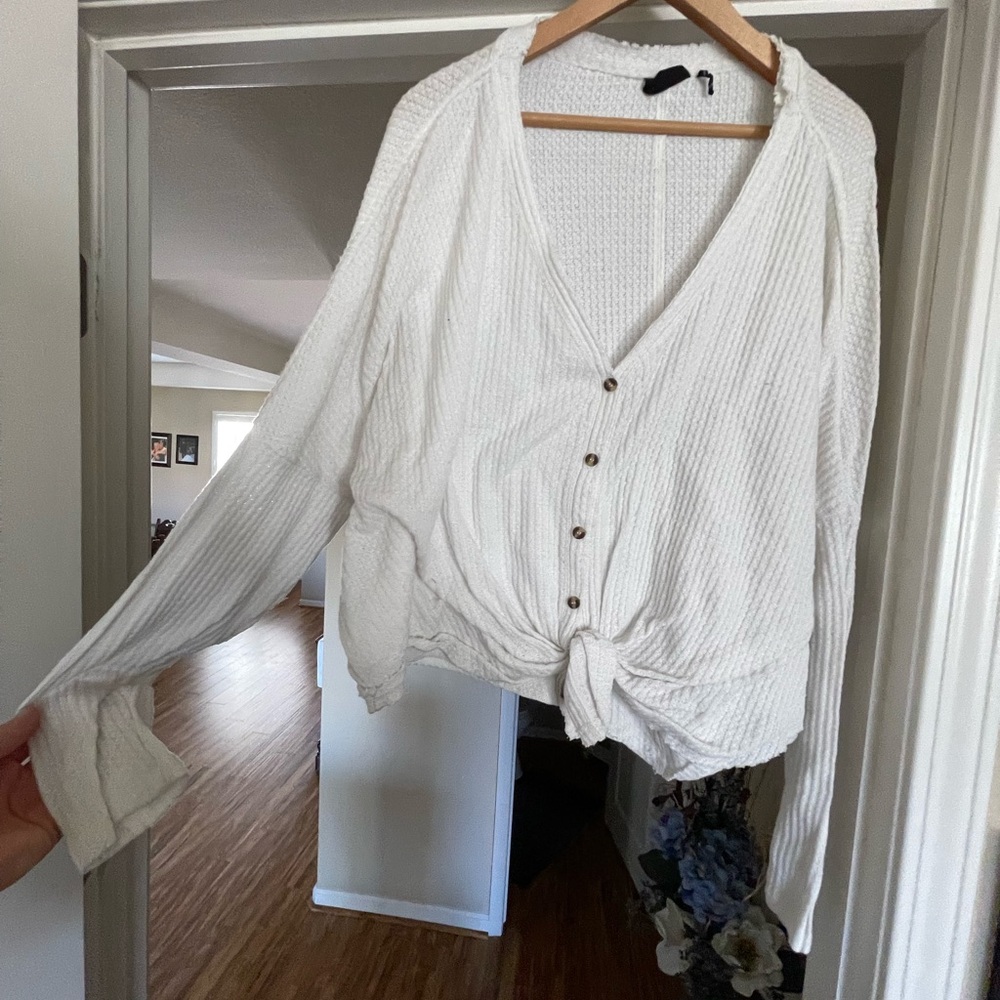 Urban Outfitters fall/winter long sleeve